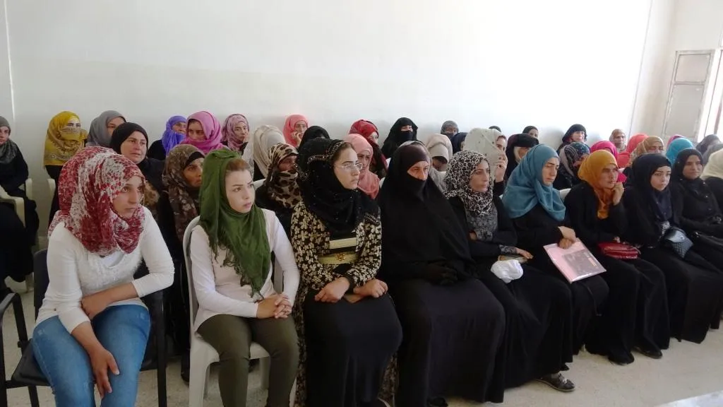إدارة المرأة بالرقة تعقد سلسلة اجتماعات لمناقشة مستجدات المنطقة وتنظيم المرأة
