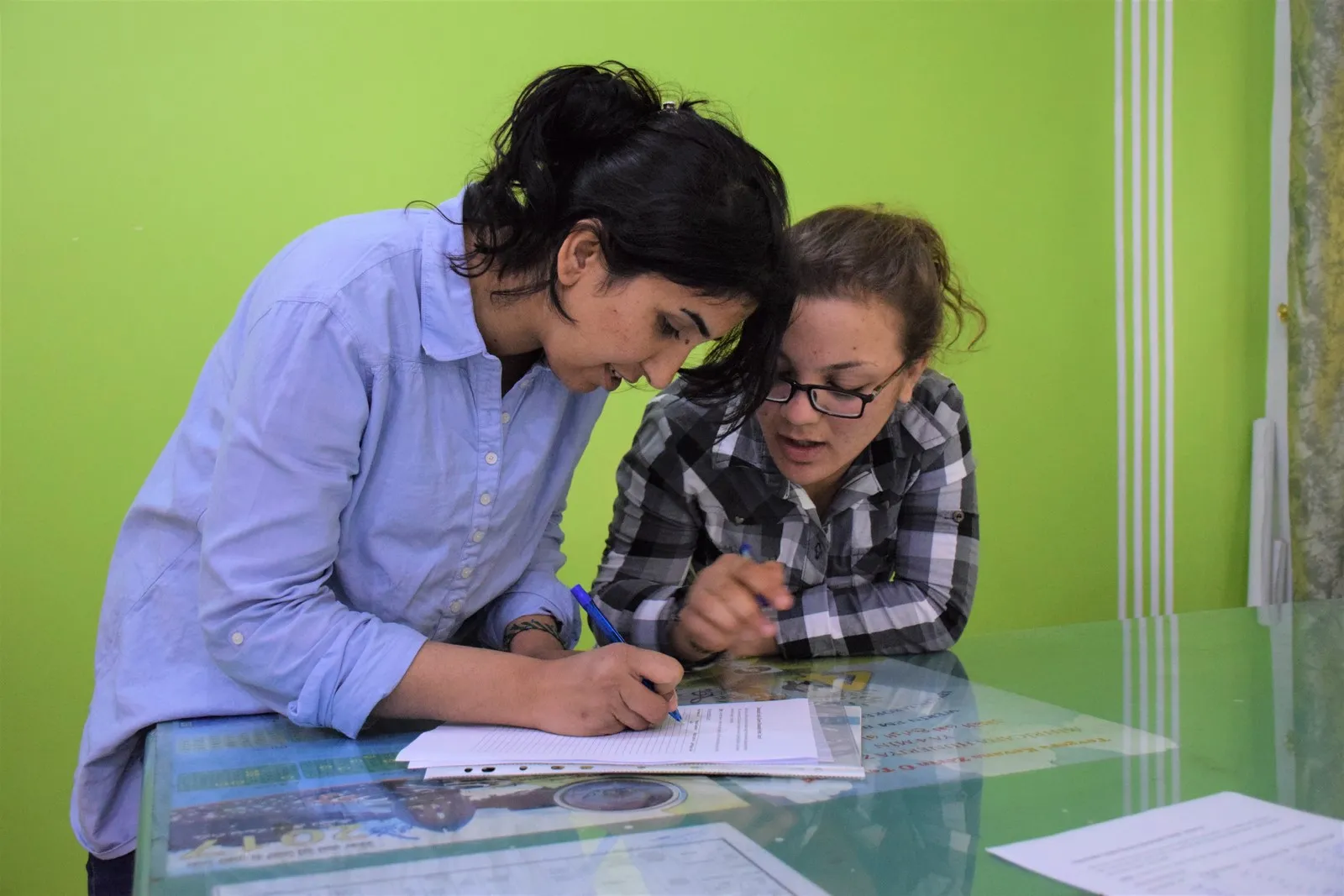 حملة جمع تواقيع النساء لمساندة مقاومة المضربين عن الطعام