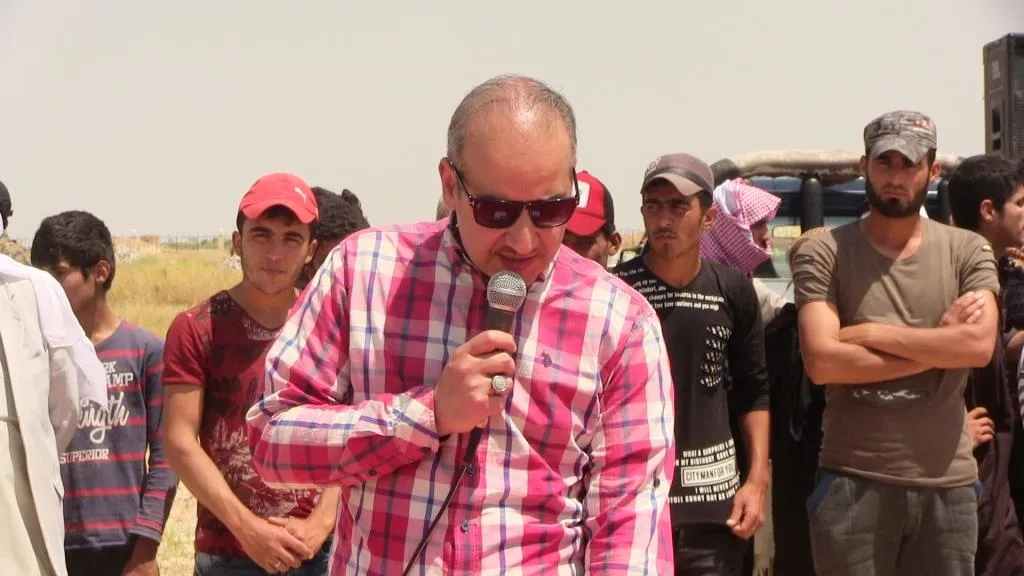 جثمان الشهيد صالح المحمود يوارى الثرى في مزار الحكومية