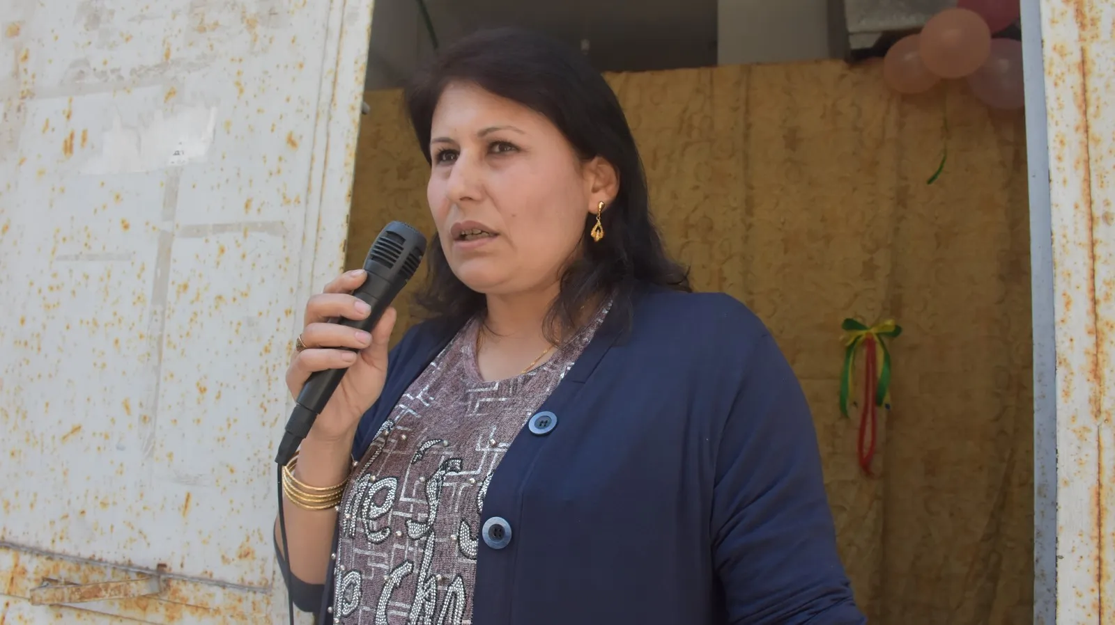 معرض لأعمال طلبة حلب بمناسبة عيد اللغة الكردية