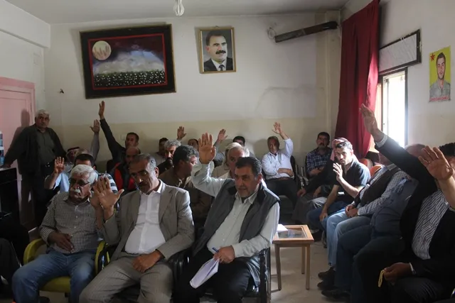 زراعة تربه سبية تناقش أجور الحصاد وتقدر إنتاج الموسم