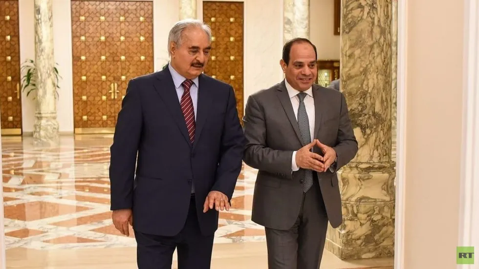 السيسي يستقبل حفتر ويؤكد له دعم مصر لجهود "مكافحة الإرهاب"