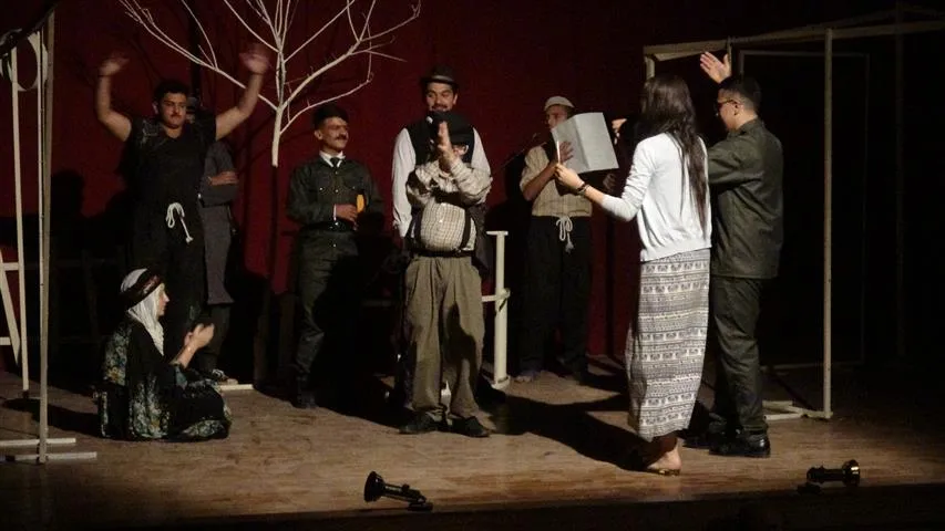 عرض مسرحية "الصفيحة" في مركز محمد شيخو