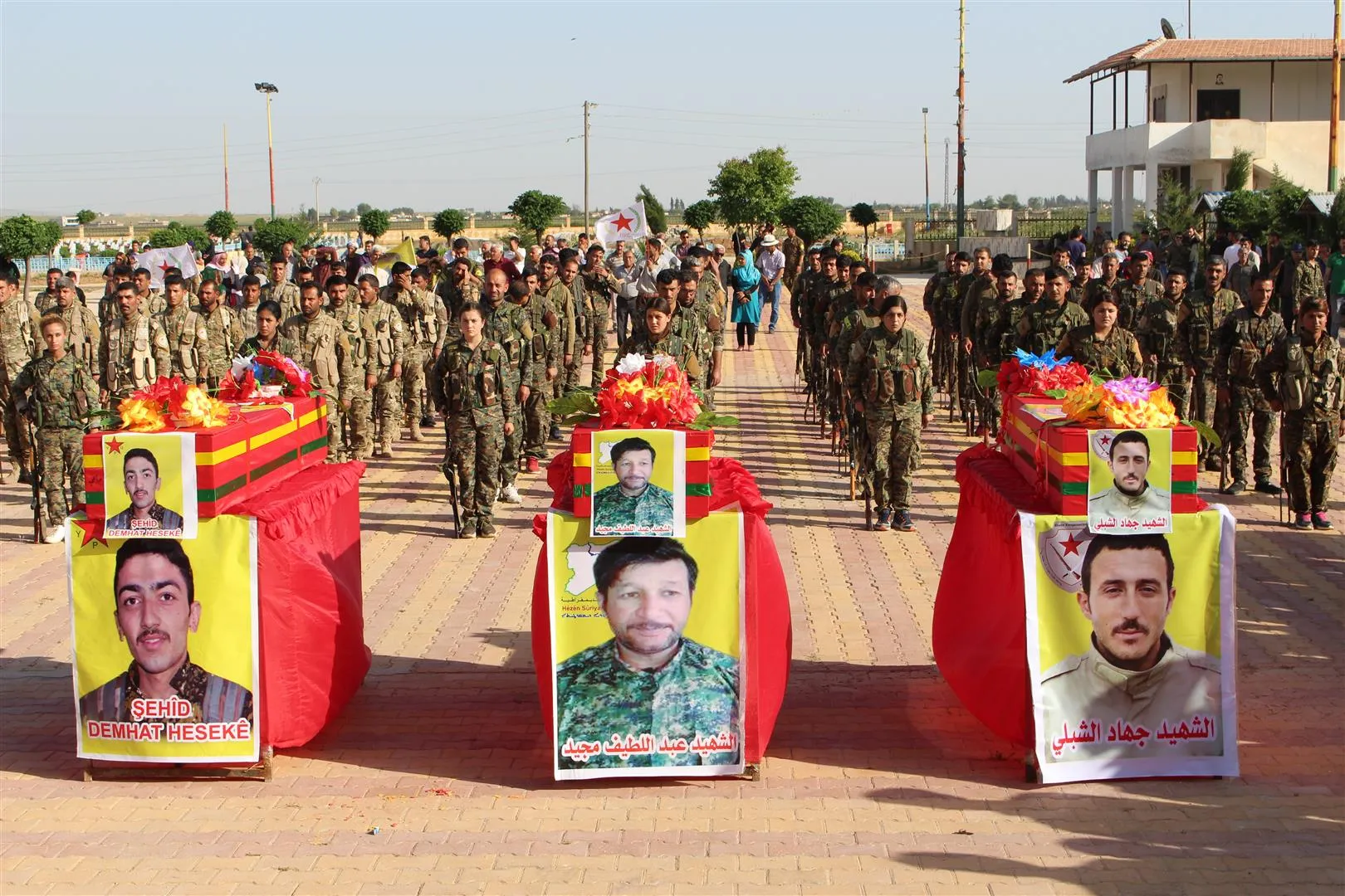 الحسكة تشيع جثامين 3 شهداء إلى مثواهم الأخير