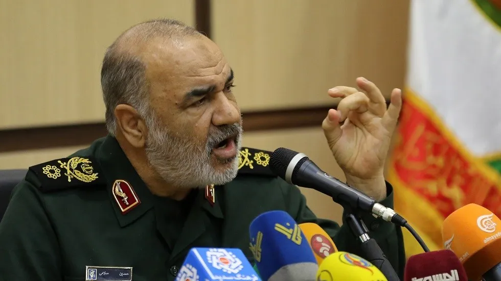 قائد الحرس الثوري الإيراني: نحن على شفا مواجهة شاملة مع العدو