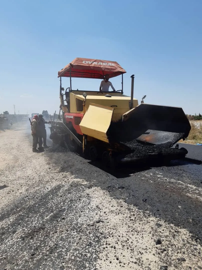 بلدية جل آغا تُباشر بتنفيذ مشروع صيانة الطرق