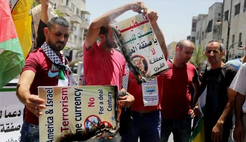 بدء مؤتمر البحرين وإضرابات وفعاليات بالأراضي الفلسطينية.. هل ينجح المؤتمر؟
