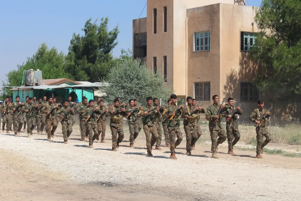 مقاتلون جدد ينضمون الى صفوف YPG