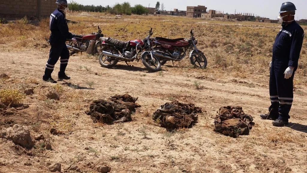انتشال 74 جثة في بلدة هجين والعمل مستمر بوتيرة عالية