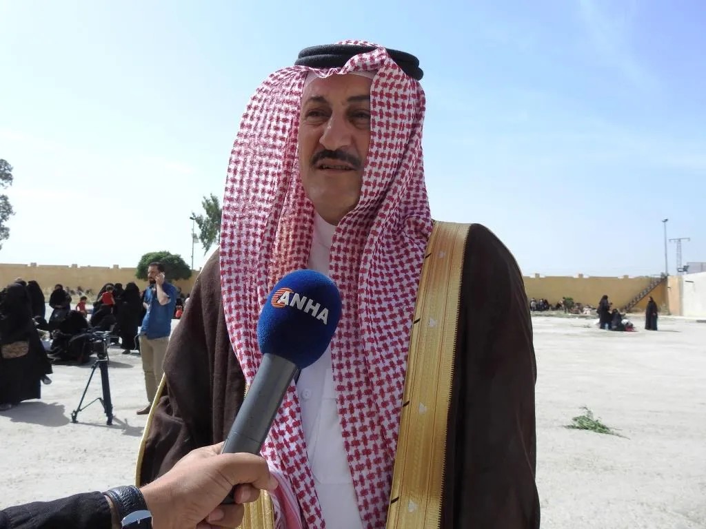 العائدين من مخيم الهول... نشكر جهود شيوخ العشائر في الشمال السوري