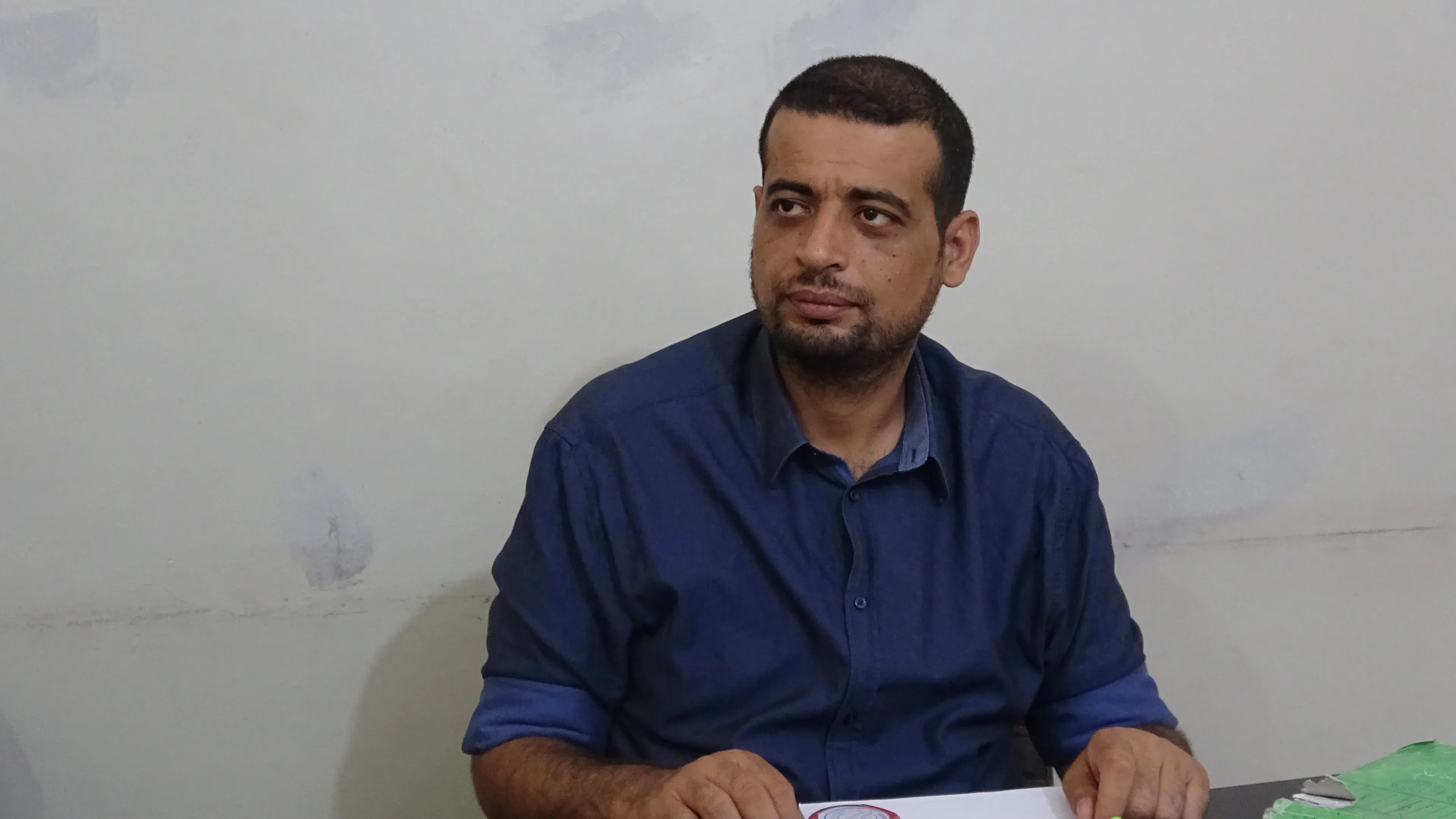 اتلاف كمية كبيرة من المواد المنتهية الصلاحية بعد ضبطها