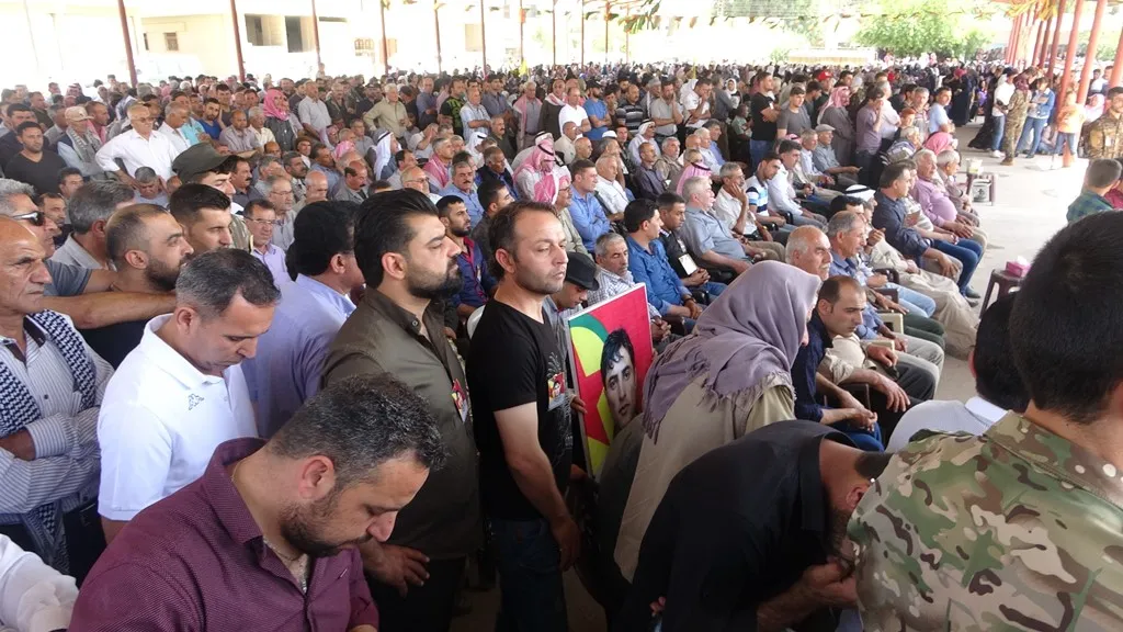 الإعلان عن أسماء 13 من شهداء قوات الدفاع الشعبي خلال مراسم
