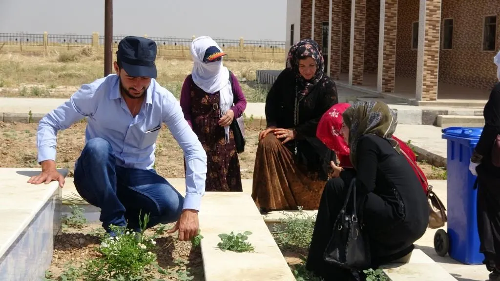 أهالي تل حميس يتحضرون لممارسة طقوس العيد