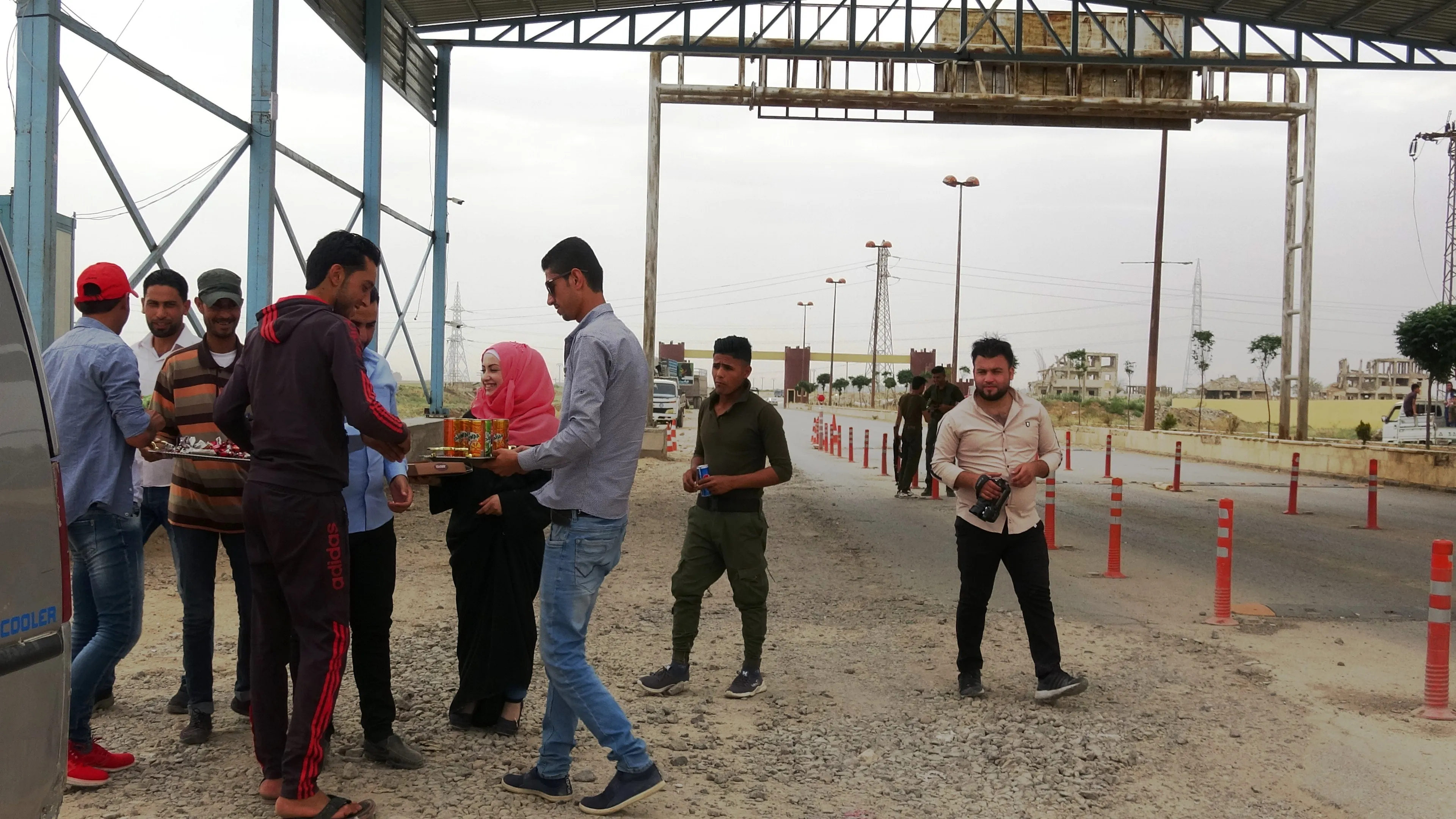 تقديم التهاني لقوى الأمن الداخلي بمناسبة عيد الفطر في الرقة