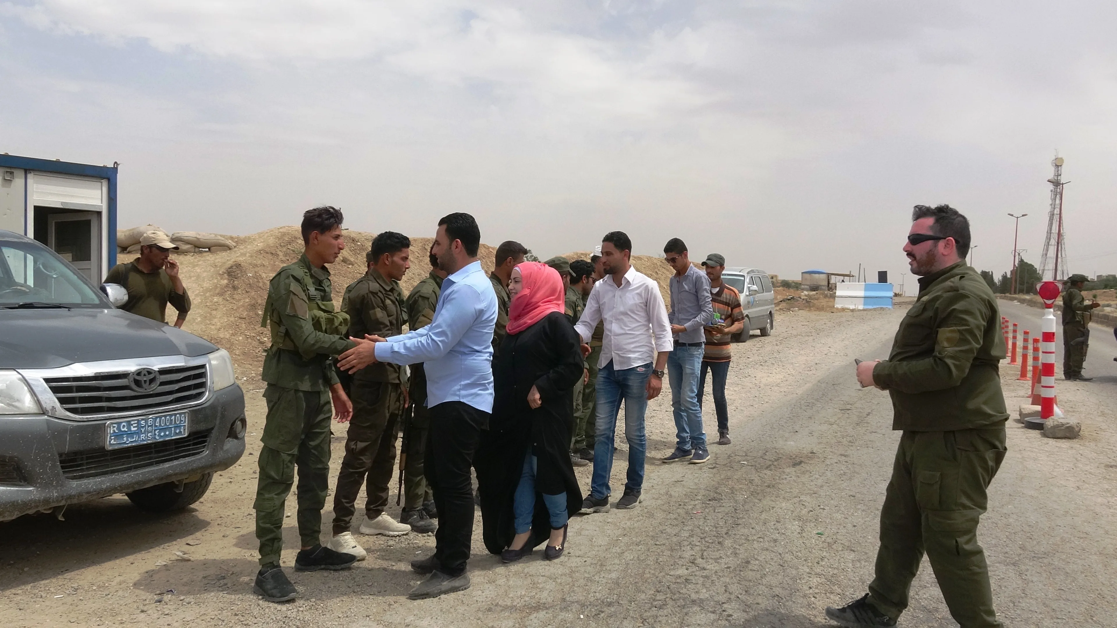 تقديم التهاني لقوى الأمن الداخلي بمناسبة عيد الفطر في الرقة