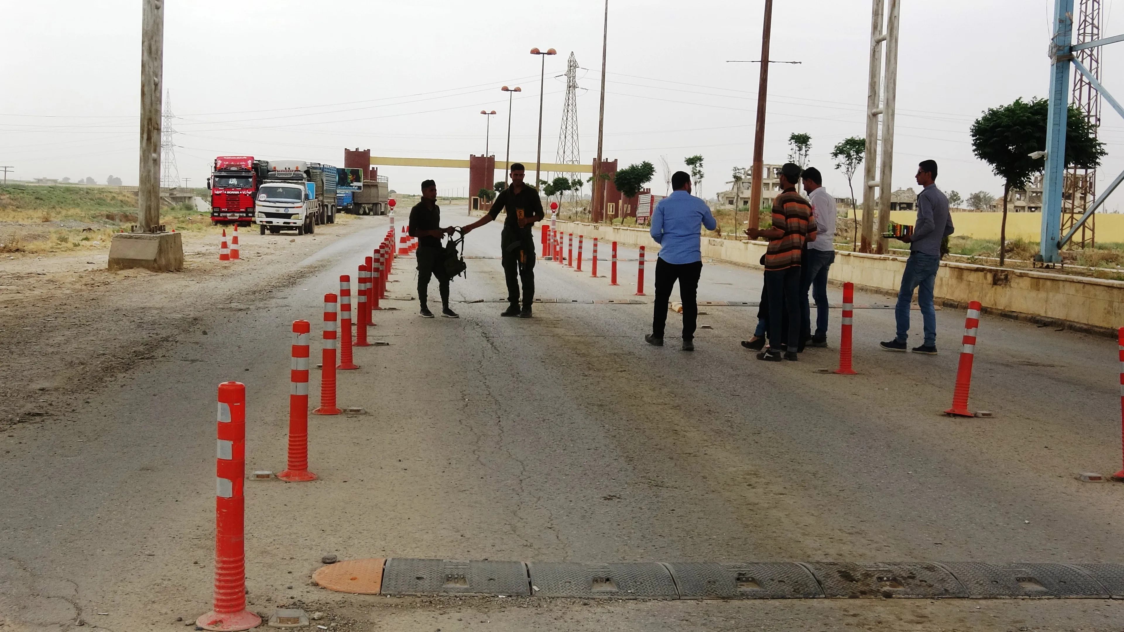 تقديم التهاني لقوى الأمن الداخلي بمناسبة عيد الفطر في الرقة