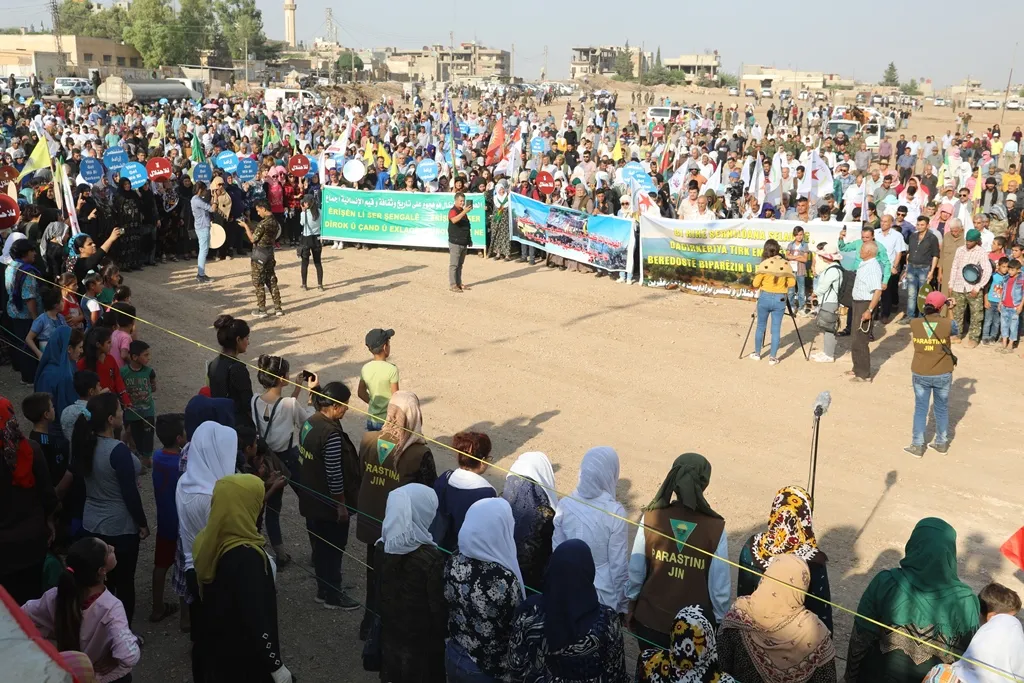 وقفة احتجاجية لأهالي إقليم الجزيرة تنديداً بالعدوان التركي على عفرين وباشور