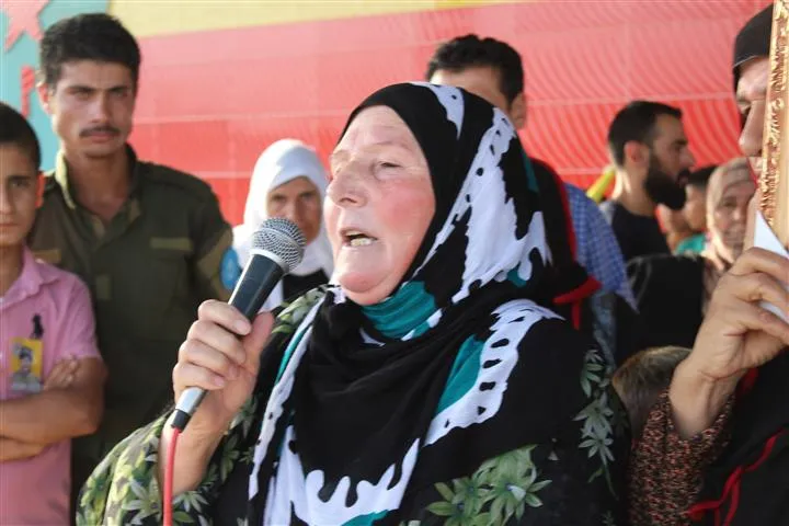 "نعتز بشهادة ولدي لأنه ضحى من أجل الدفاع عن أرضه"