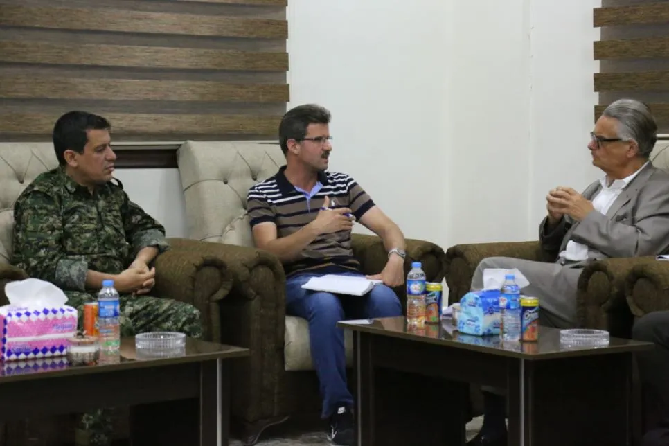 المبعوث السويدي للملف السوري يجتمع مع القائد العام لقسد