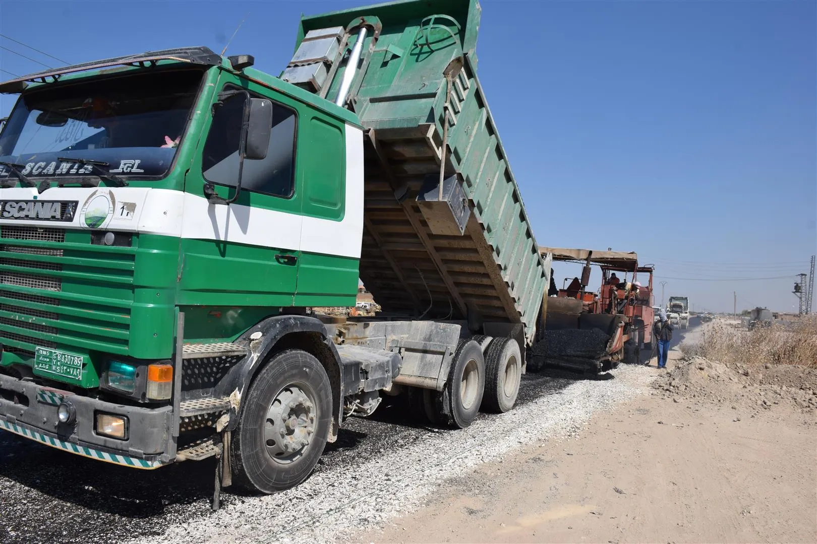 تنفيذ 75 % من مشروع تعبيد وتزفيت الطرقات في الحسكة
