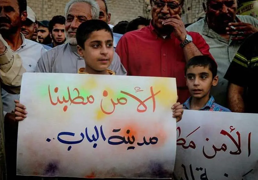 أهالي الباب يحتجون ويطالبون بالأمن
