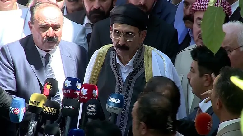 تنصيب حازم تحسين بك أميراً للإيزديين في كردستان والعالم خلفاً لوالده