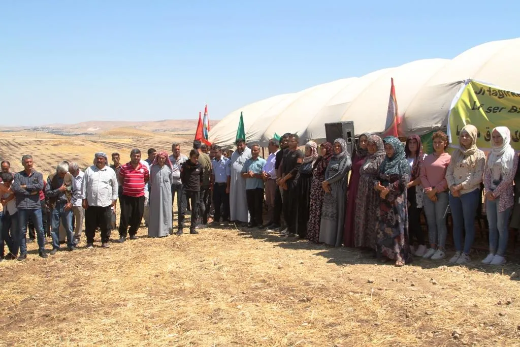 بالقرب من جرابلس المحتلة.. اعتصامٌ ثاني في كوباني رفضاً للتهديدات التركية