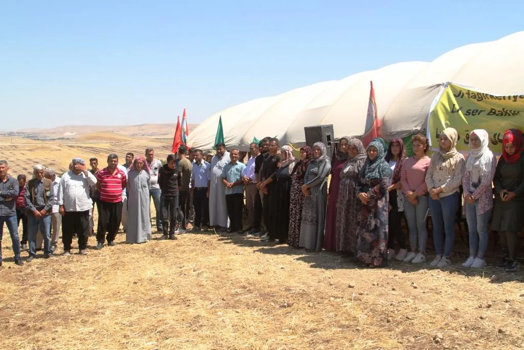 لليوم السابع على التوالي.. دروع بشرية في وجه الاحتلال