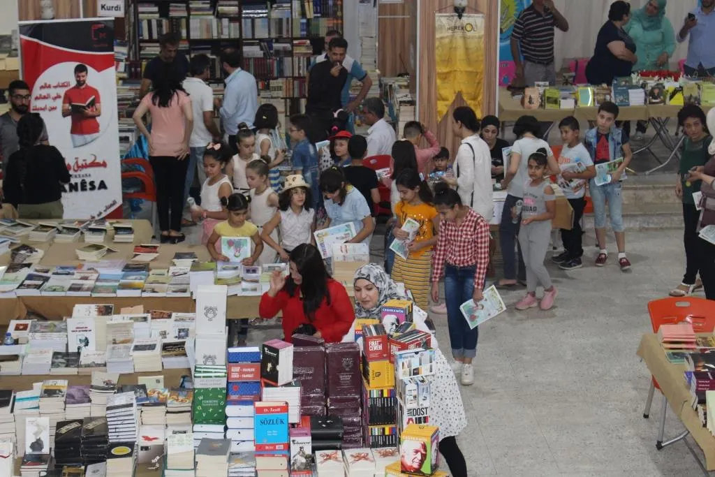 معرض الكتاب الثالث – هركول يستقطب زواراً من كردستان وأوروبا