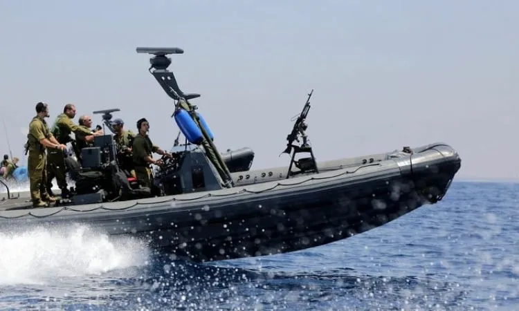 الجيش الإسرائيلي يعتقل صيادين فلسطينيين ونتنياهو يهدد غزة