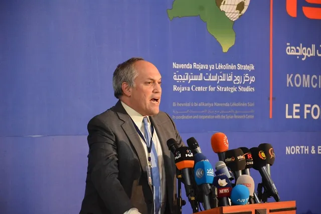 ضيوف المنتدى الدولي يشيدون بـ ق س د ويفضحون الدعم التركي لداعش