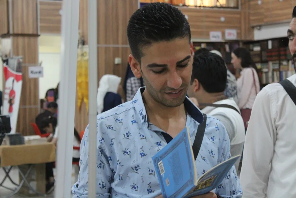 إقبال جماهيري لافت لمعرض الكتاب الثالث- هركول