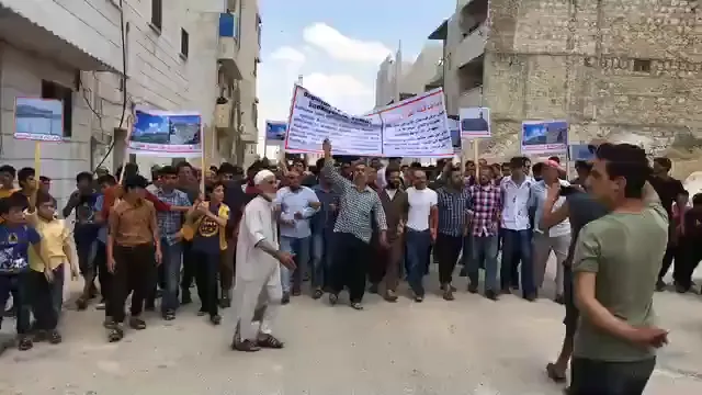 أهالي الباب يستأنفون التظاهر ضد الاحتلال التركي