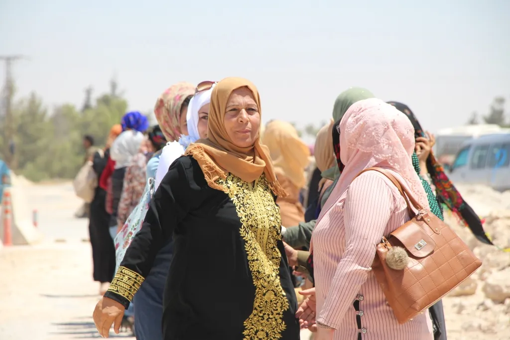 نساء المناطق المحررة يؤكدن موقفهن الثابت ضد التهديدات التركية