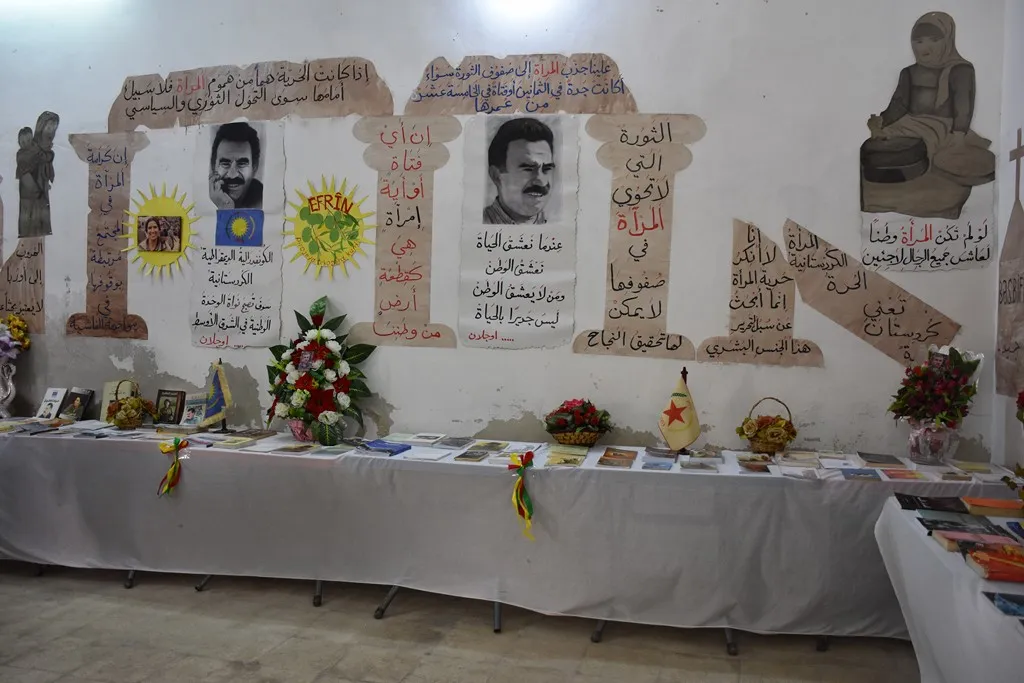 معرض "أقوال وكتب أوجلان" يهدف إلى إبراز أفكاره بما يساهم في تعزيز التنظيم الاجتماعي