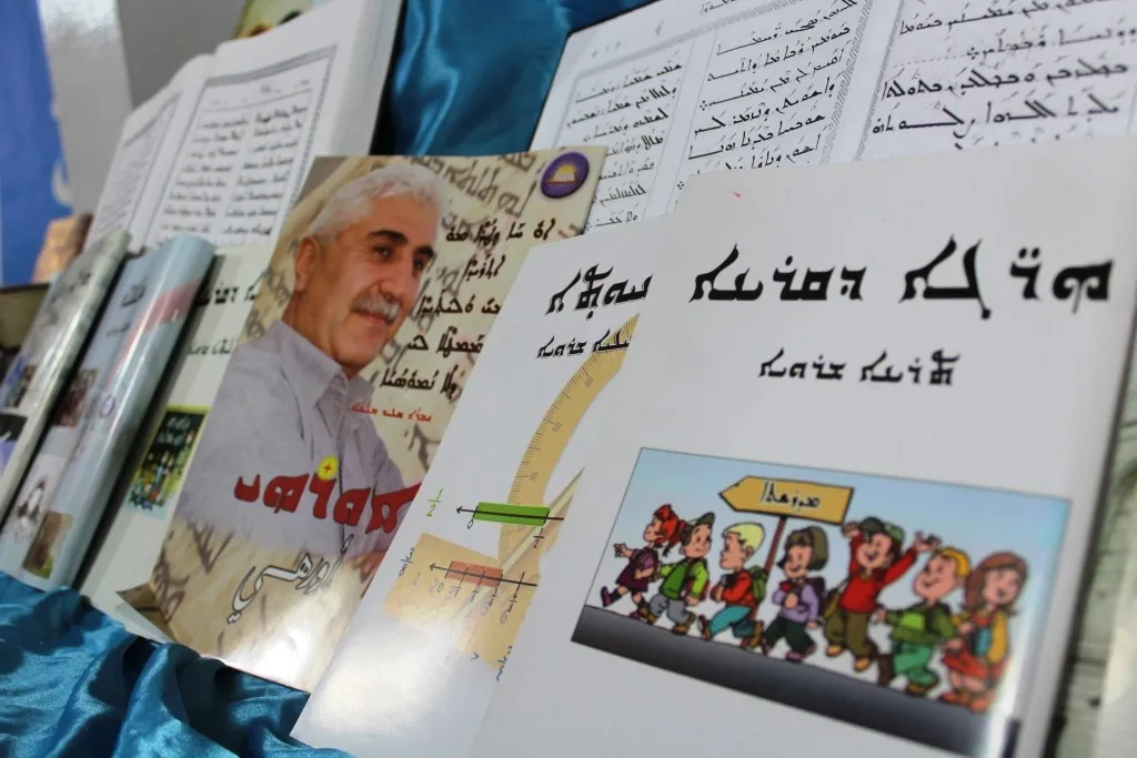 لأول مرة عرض كتب تاريخية مكتوبة بخط اليد في معرض هركول الثالث