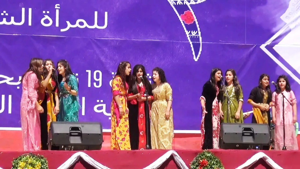 بعد عدة عروض فنية وفلكلورية مهرجان الشهيدة ستيرفان يختتم فعالياته