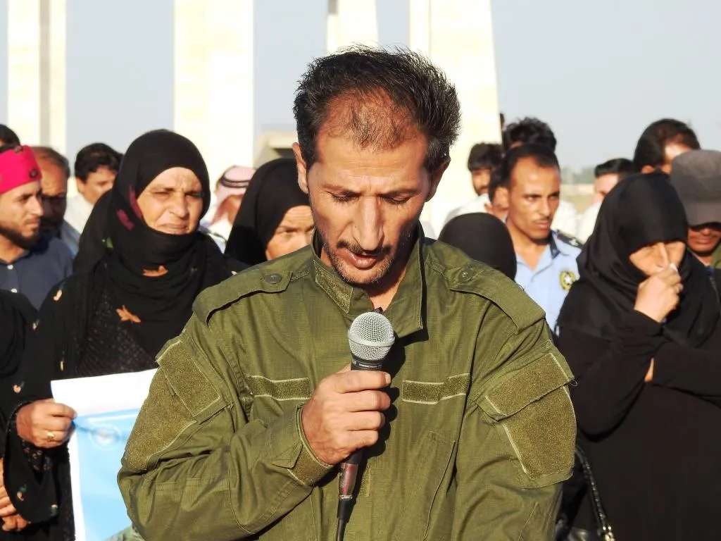 أهالي الكرامة يشيعون جثمان الشهيد طه علي إلى مثواه الأخير