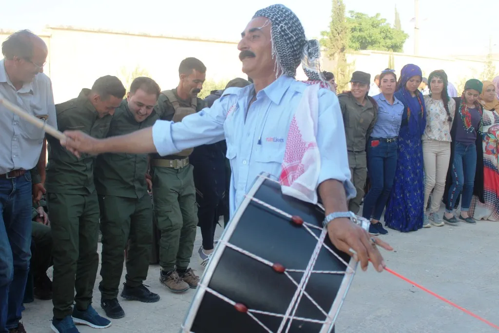أهالي صرين يحتفلون بمرور الذكرى السنوية الرابعة لتحرير الناحية