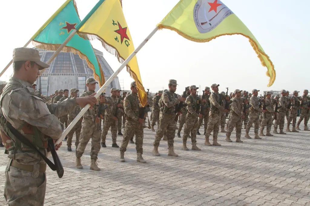 بمراسم مهيبة جثمان الشهيد جلنك كوباني يوارى الثرى  
