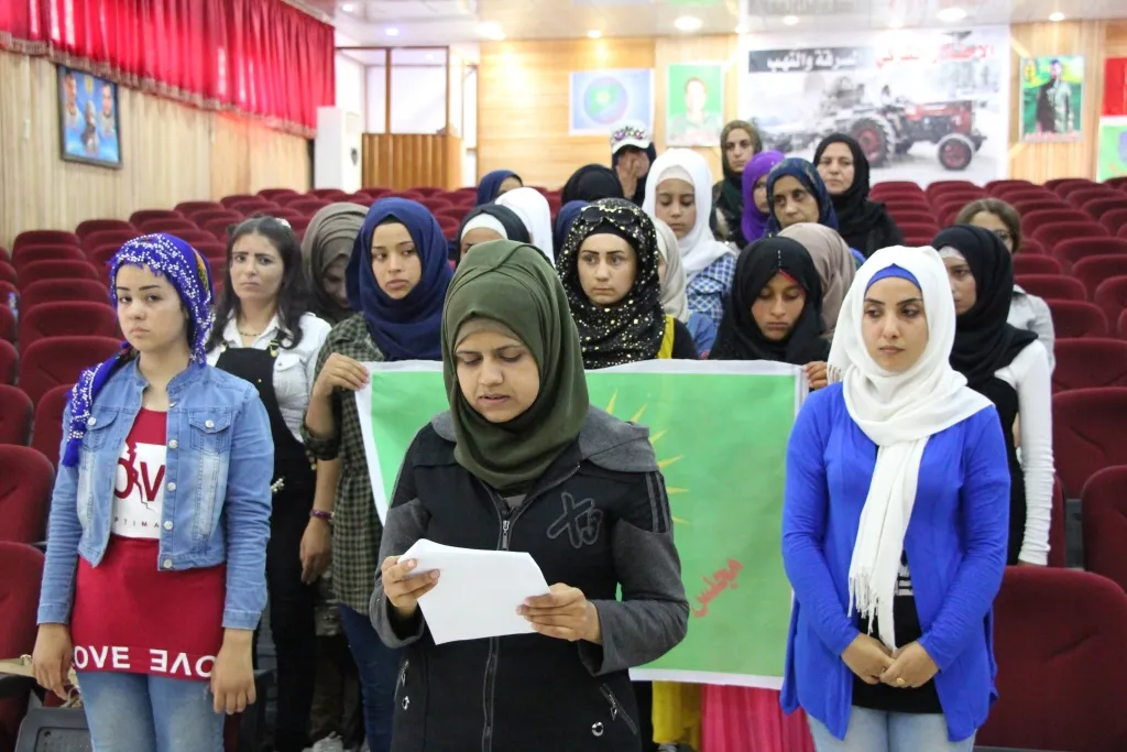 بيانان للشبيبة يؤكدان إصرار أبناء وبنات منبج على صد أي عدوان على المنطقة