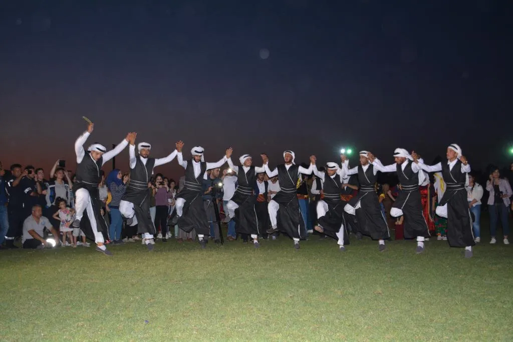مهرجان الدبكة يختتم فعالياته بعد عروض أظهرت مدى غنى الإرث التراثي للمنطقة