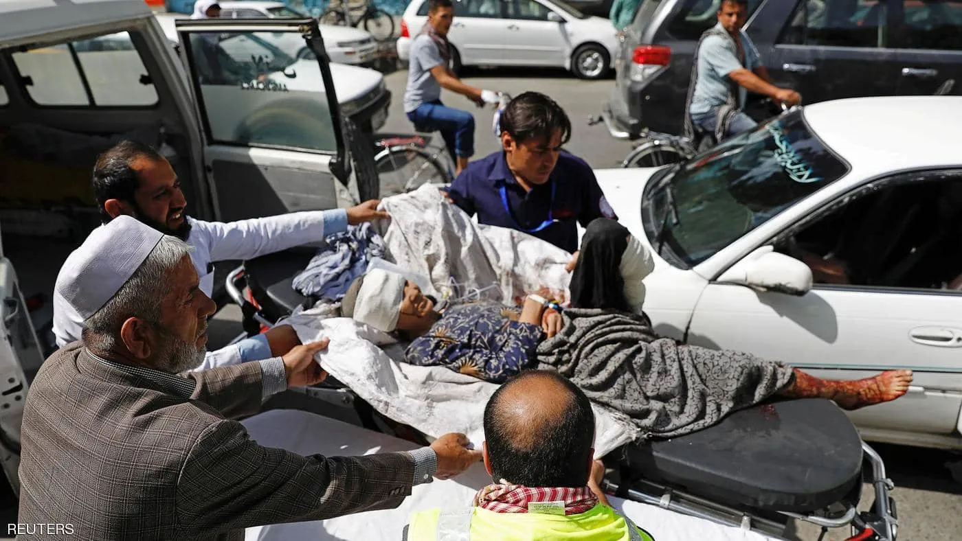 إصابة 95 بتفجير في كابول وطالبان تعلن مسؤوليتها