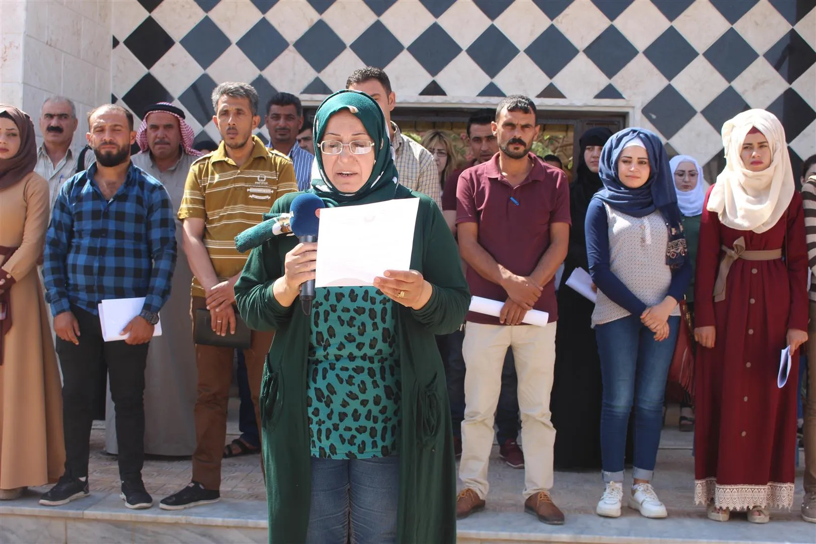 'السيطرة على البلديات غير شرعي ويصنف في خانة الإبادة'