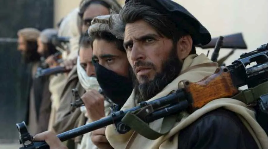 هل تستطيع محادثات السلام بين أمريكا وطالبان إنهاء الحرب في أفغانستان؟