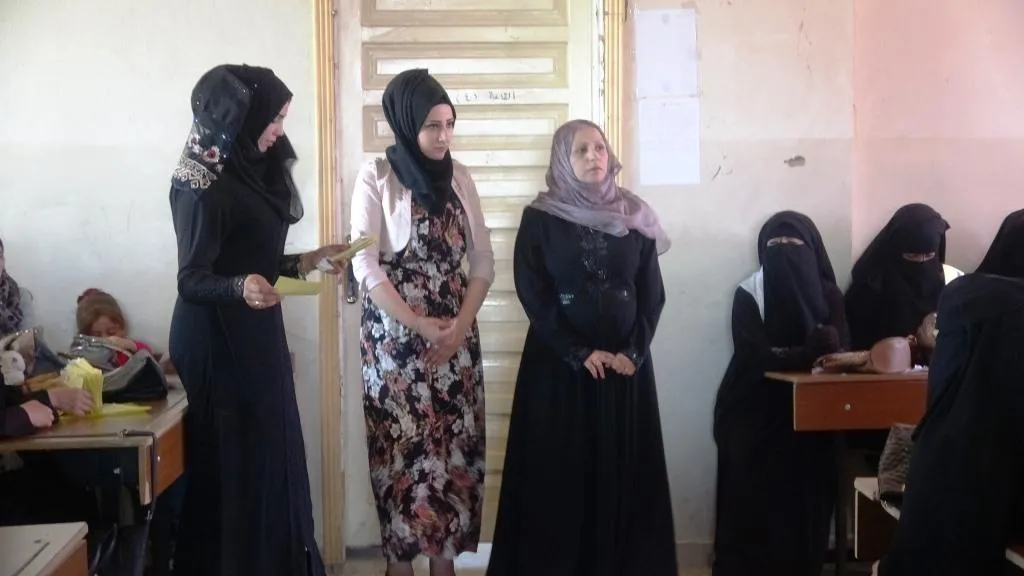 أكاديمية الشهيدة " فاطمة خابور" تخرج 120 معلمة