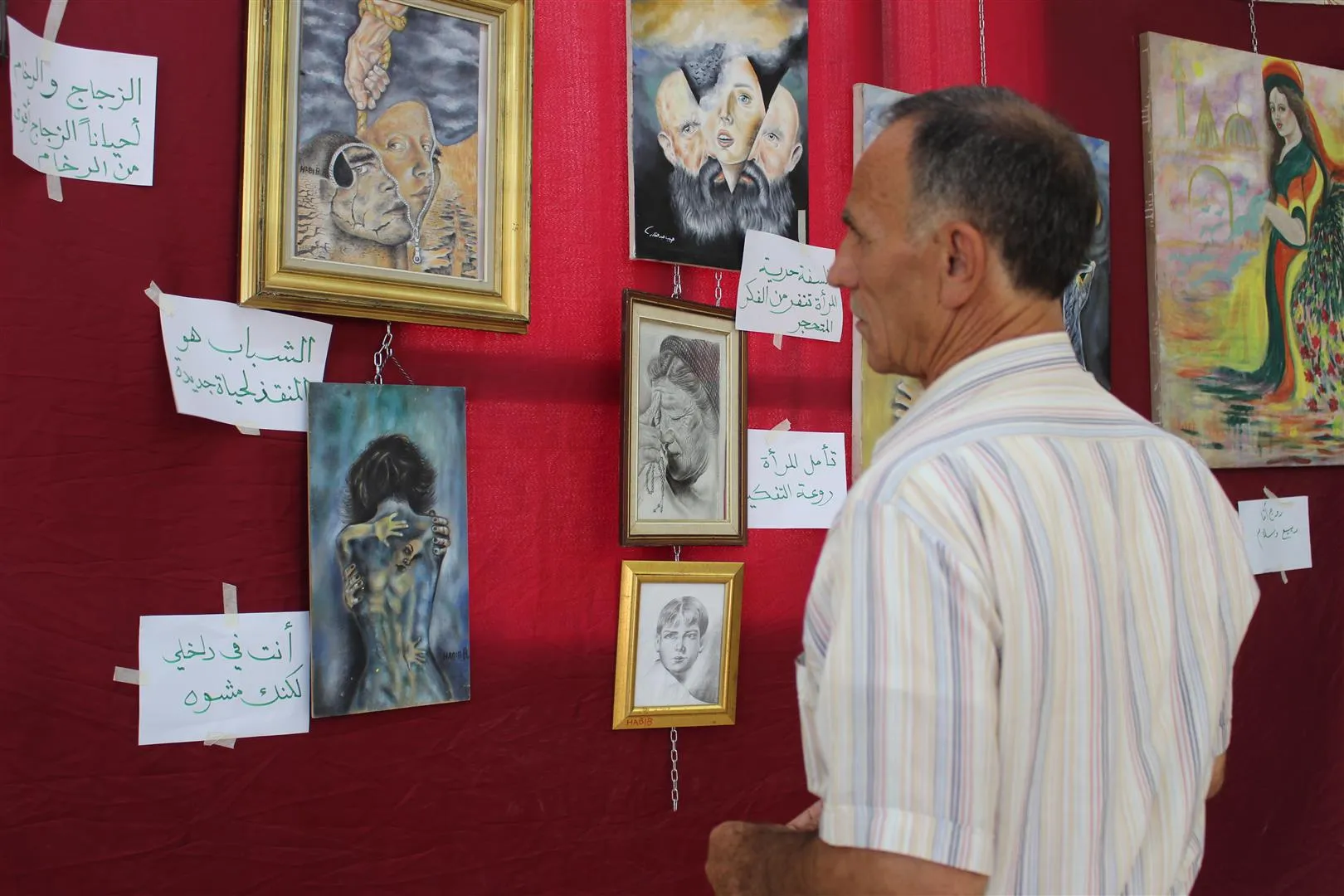 شقيقان يجسدان حقيقة ثورة الشمال السوري من خلال لوحاتهم