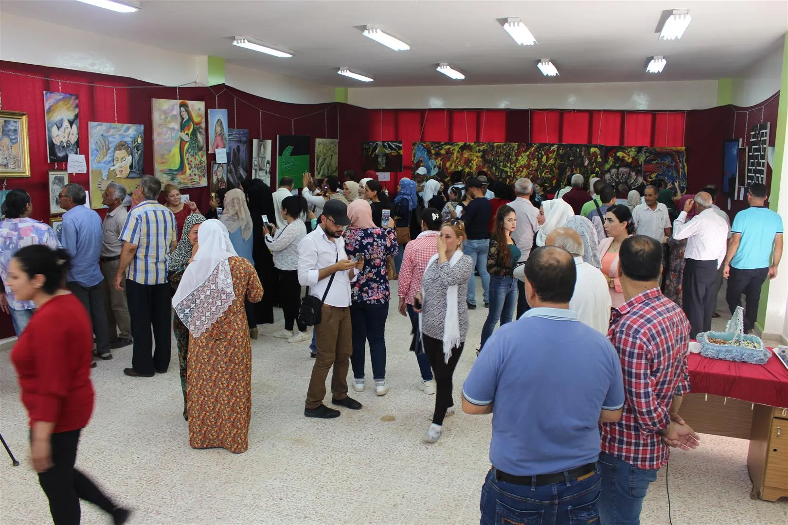 شقيقان يجسدان حقيقة ثورة الشمال السوري من خلال لوحاتهم