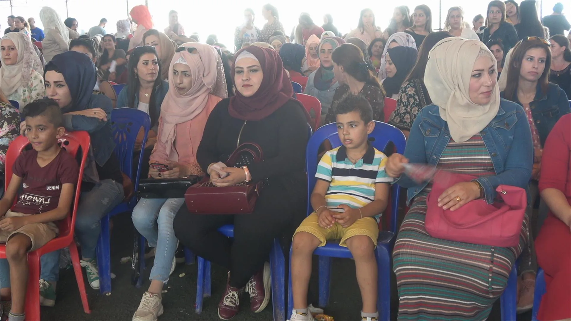 1127 معلم/ـة يستلمون شهادات تخرجهم في الحسكة