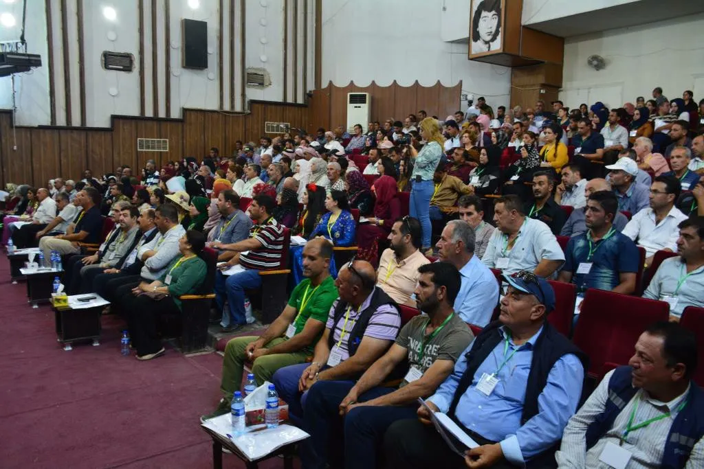 بمشاركة 300 مندوب اتحاد الكادحين يعقد كونفرانسه الثاني